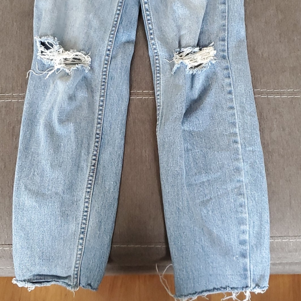 Jeans - Picture 2 of 4